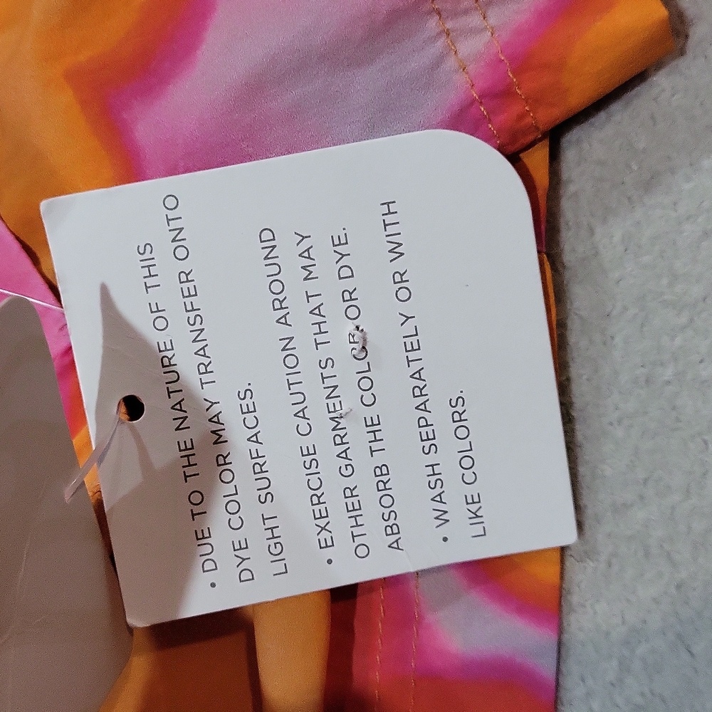 Fabletics Shorts 🧡 - Picture 10 of 10